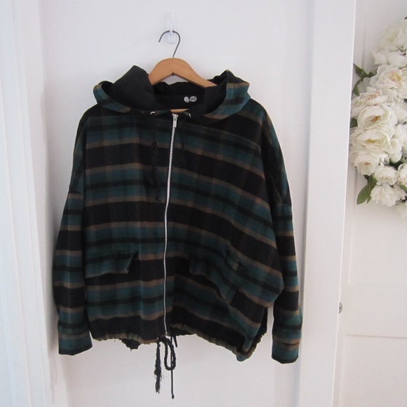 UO CHEAP MONDAY OS Oversized Mary Plaid Jacket - Picture 1 of 14